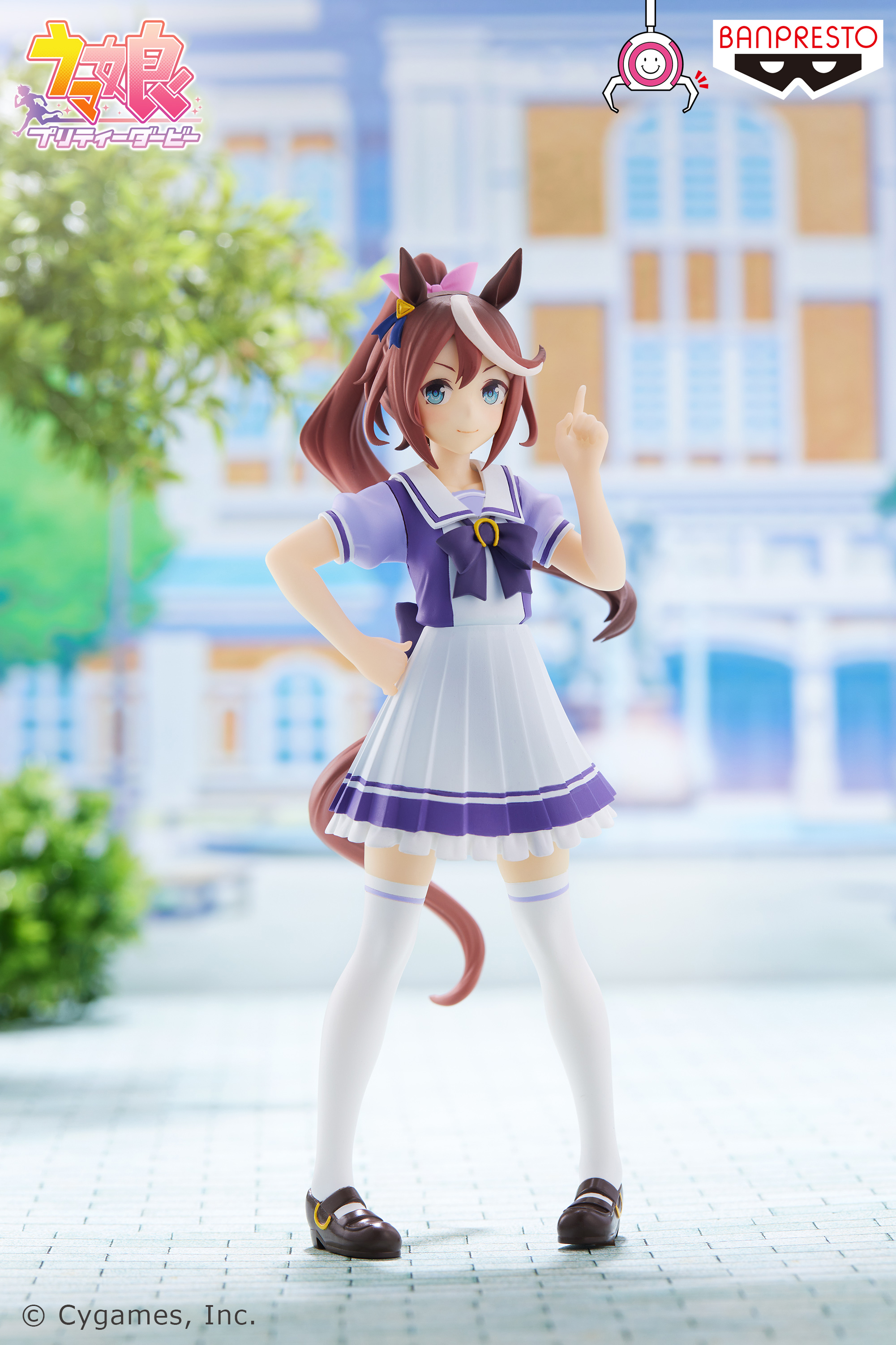 制服姿のトウカイテイオー プライズフィギュア